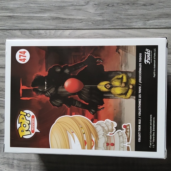 Walmart exclusive PennyWise Funko #474 - Picture 3 of 6